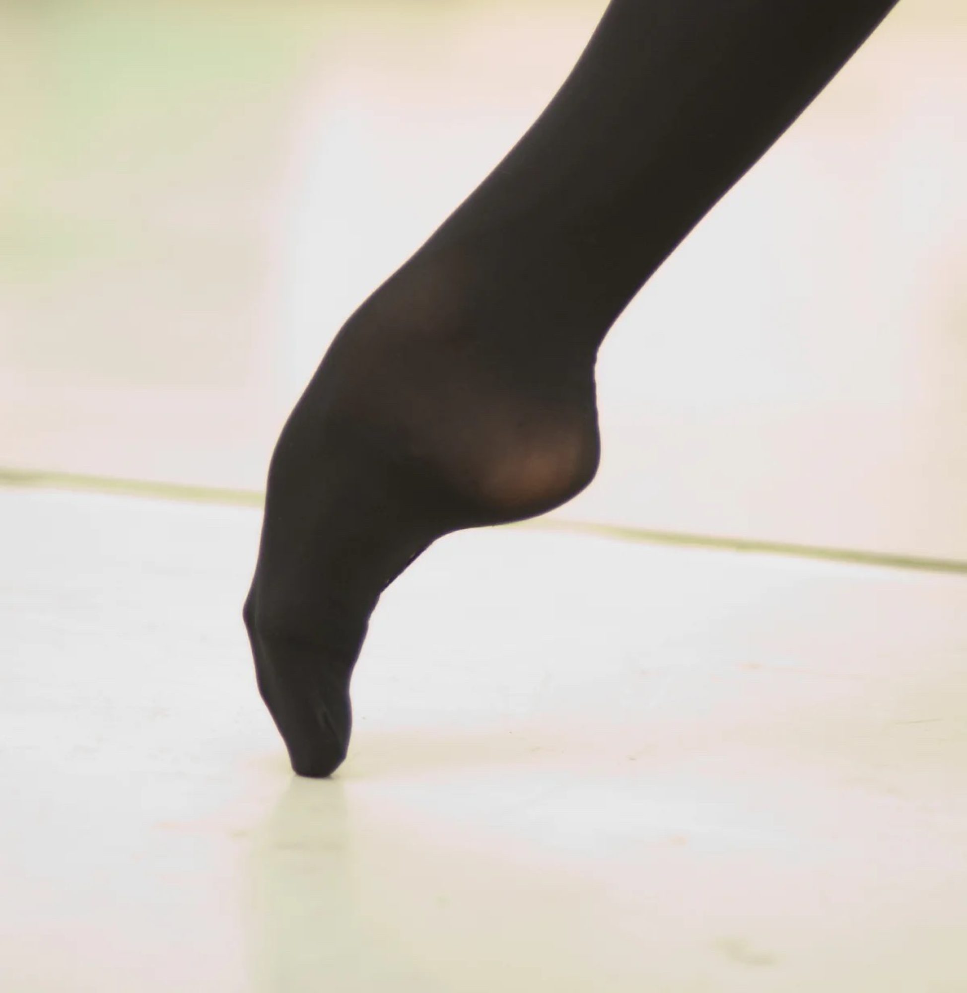 Tendu footed ballet tights